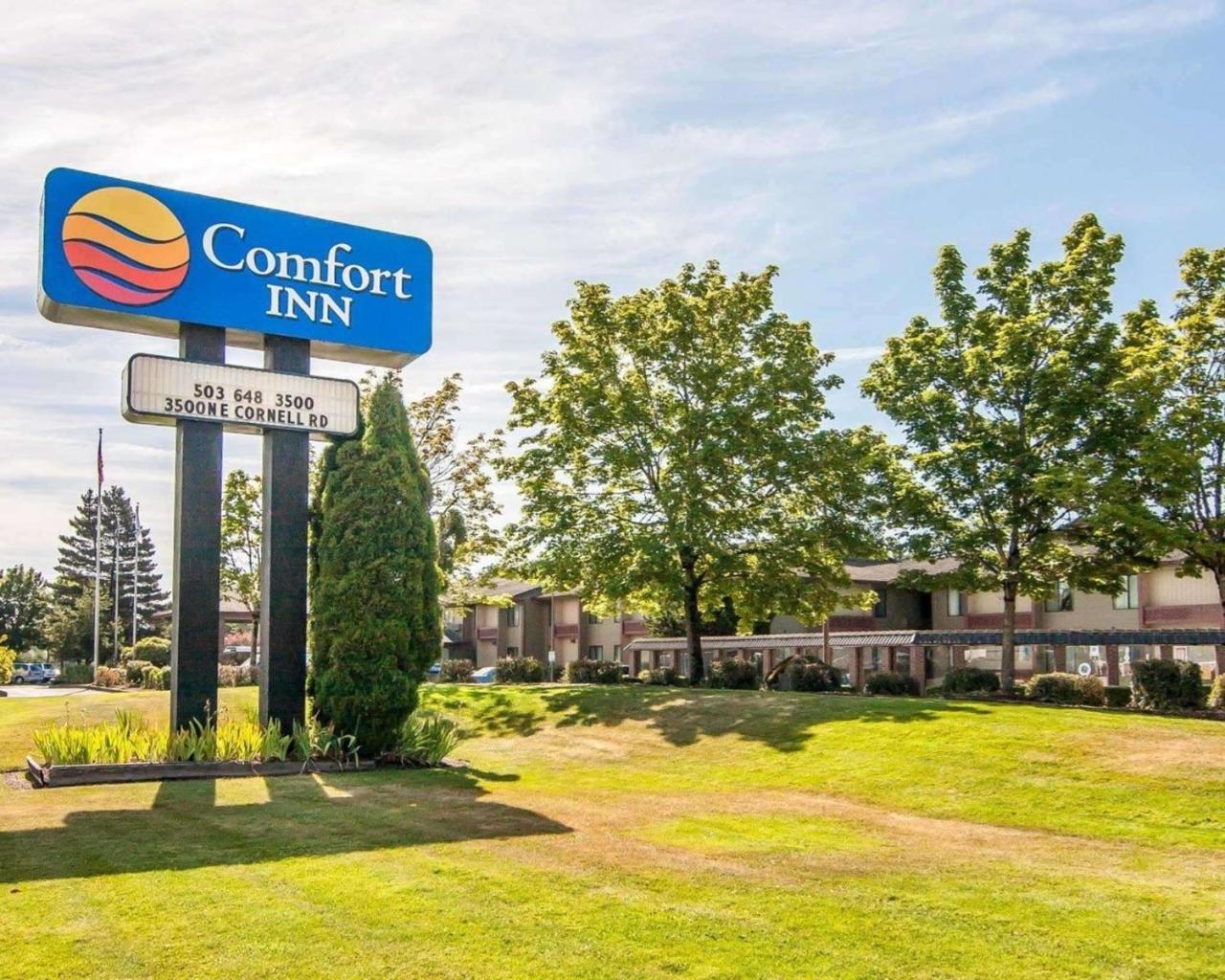 Comfort Inn Conference Center Hillsboro Exteriör bild